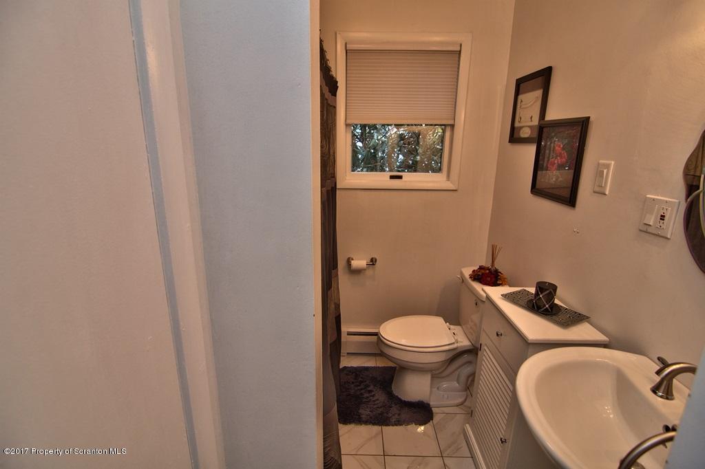 206 Brookside Road Dalton, PA 18414 - Photo 32 of 69 Gallery Image 32