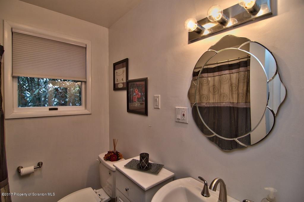 206 Brookside Road Dalton, PA 18414 - Photo 33 of 69 Gallery Image 33