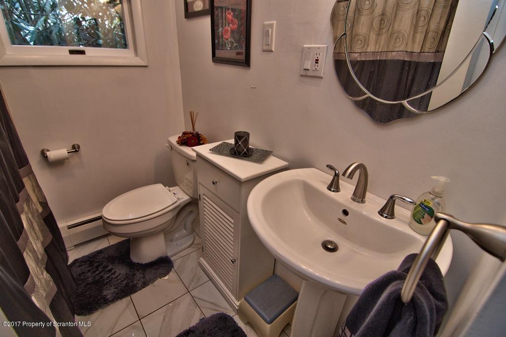206 Brookside Road Dalton, PA 18414 - Photo 34 of 69 Gallery Image 34