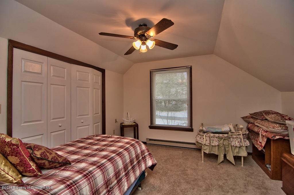 206 Brookside Road Dalton, PA 18414 - Photo 38 of 69 Gallery Image 38