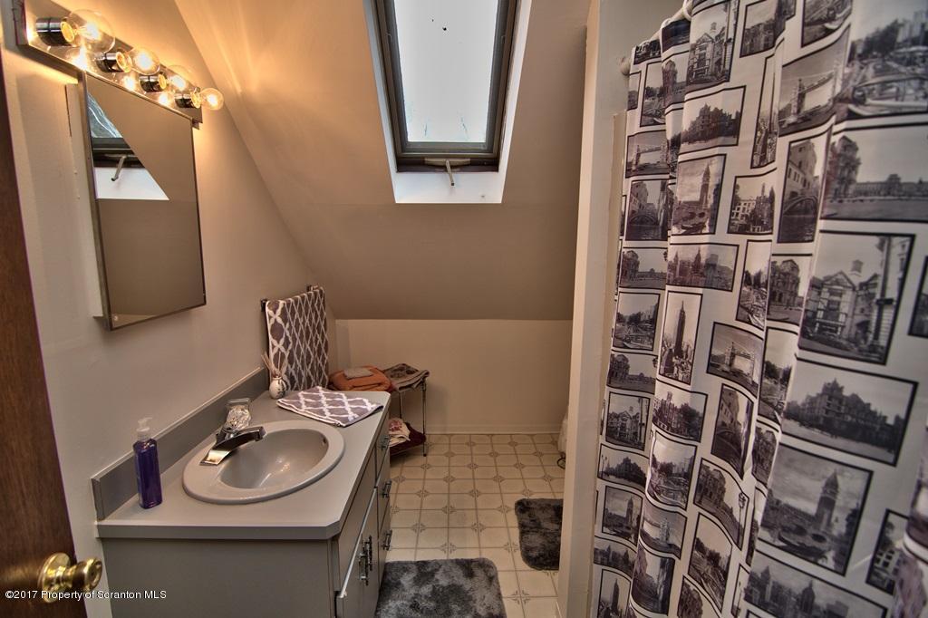 206 Brookside Road Dalton, PA 18414 - Photo 45 of 69 Gallery Image 45