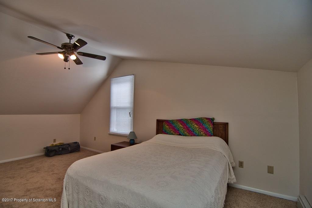 206 Brookside Road Dalton, PA 18414 - Photo 47 of 69 Gallery Image 47