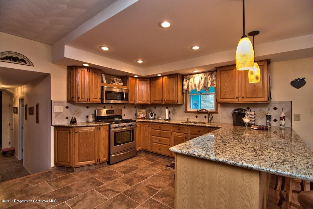 206 Brookside Road Dalton, PA 18414 - Photo 9 of 69 Gallery Image 9