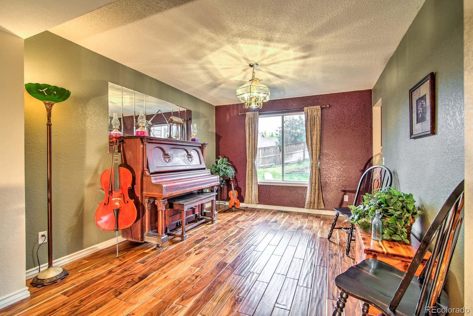 7263 Laredo Court Highlands Ranch, CO 80130 - Photo 5 of 34 Gallery Image 5