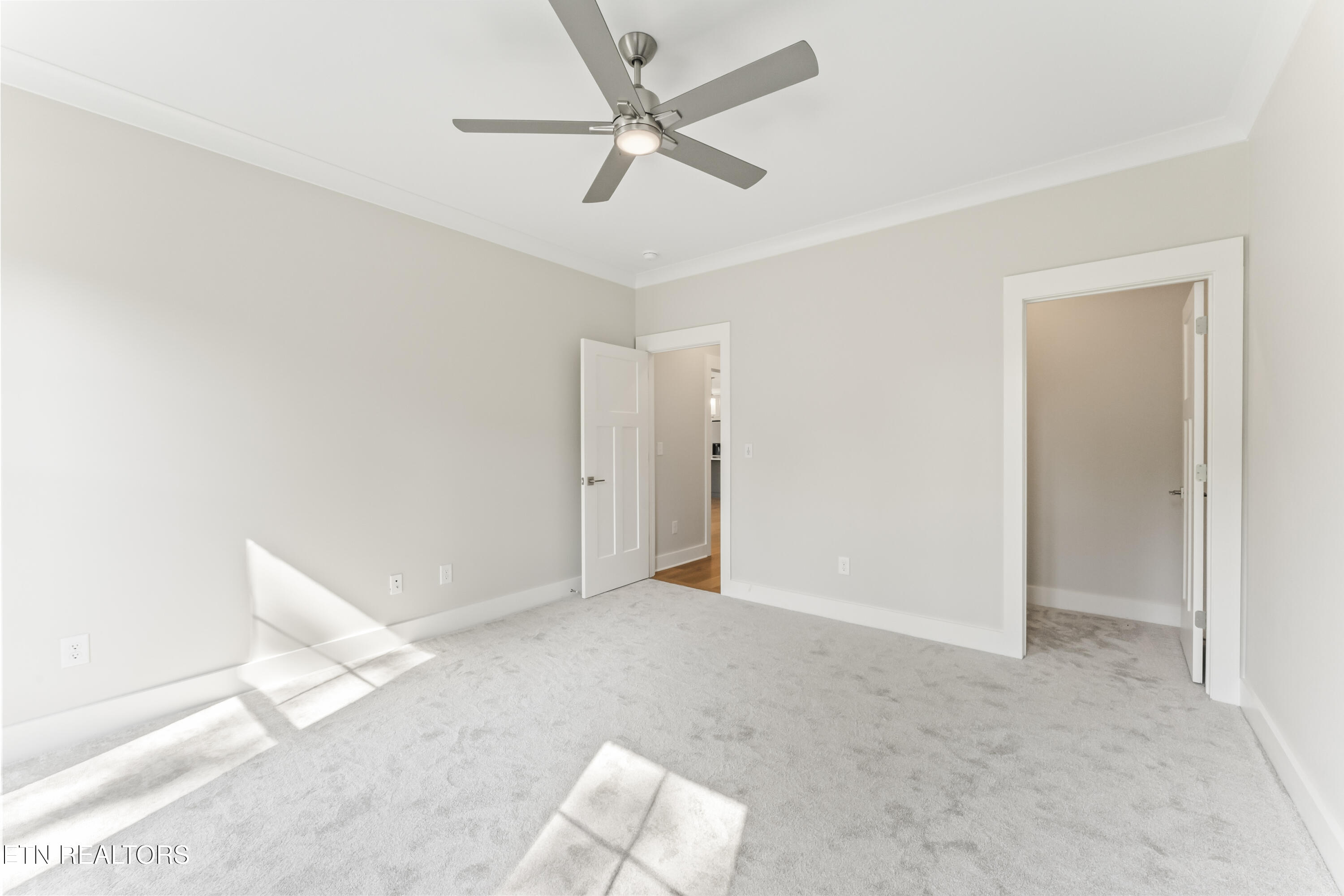 85 Royal Troon Circle Oak Ridge, TN 37830 - Photo 19 of 54 Note the walk in closet in BR #2