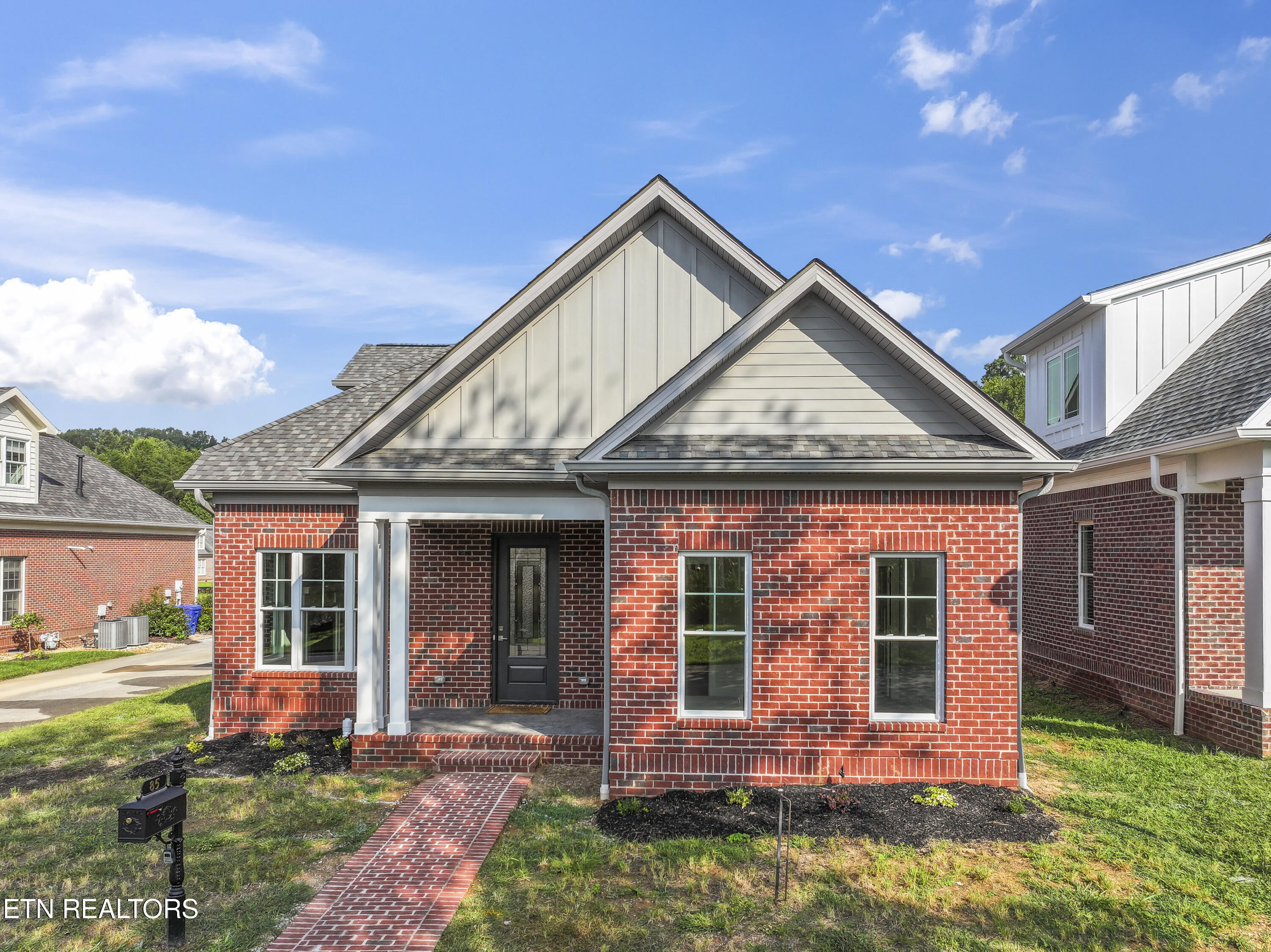 85 Royal Troon Circle Oak Ridge, TN 37830 - Photo 2 of 54 Front