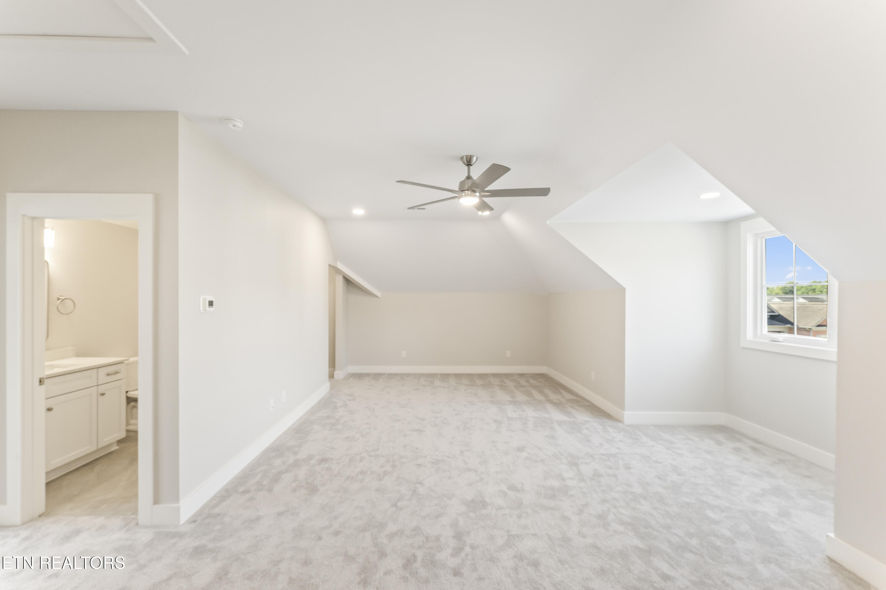 85 Royal Troon Circle Oak Ridge, TN 37830 - Photo 25 of 54 Another View