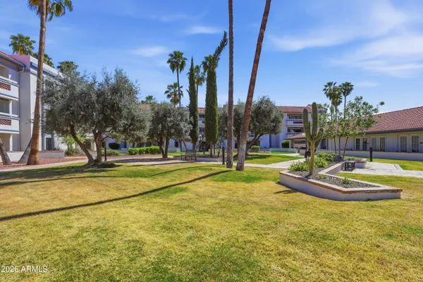 $185,000 | 17404 North 99th Avenue, Unit 307, Sun City, AZ 85373