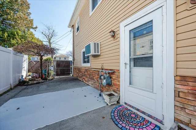 $1,050,000 | 22 Cheshire Road, Inwood, NY 11096