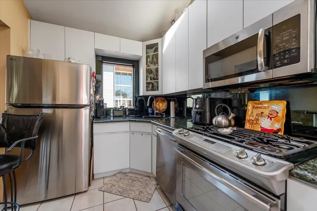 $1,050,000 | 22 Cheshire Road, Inwood, NY 11096