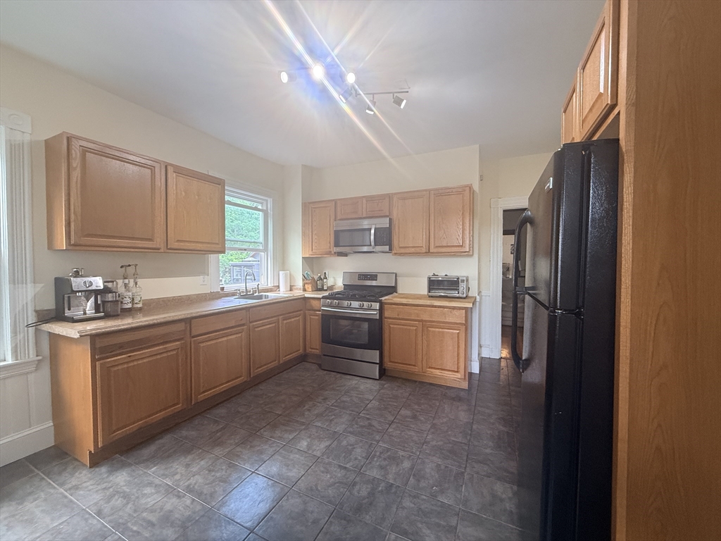 32 Thornton Street, Unit 2 Boston, MA 02119 - Photo 20 of 20
