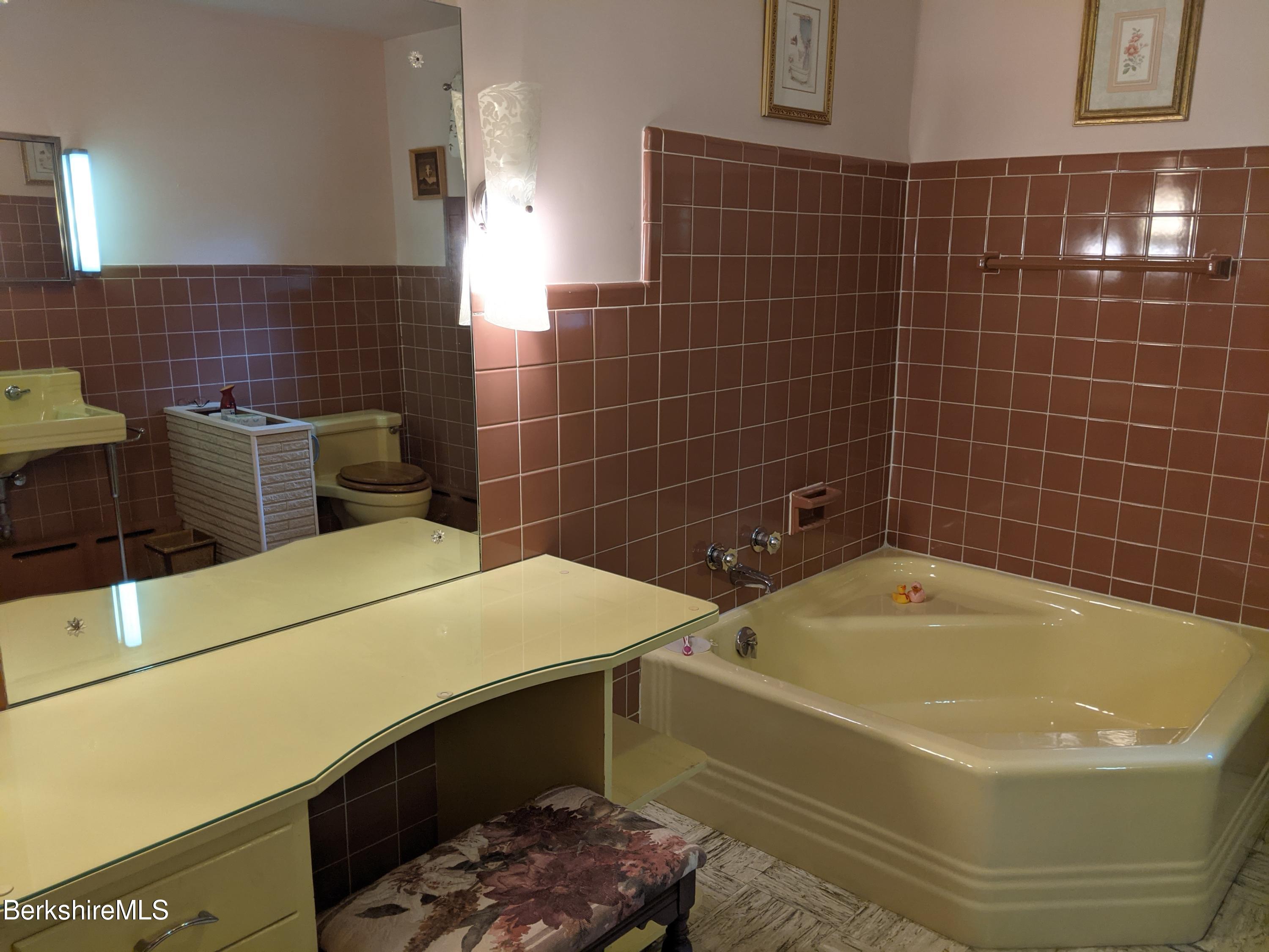 141 Kittredge Road Pittsfield, MA 01201 - Photo 22 of 36 PXL_20210710_174654305