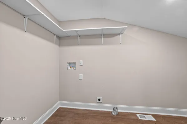$1,900 | 3741 James Street, Bethel, NC 27812