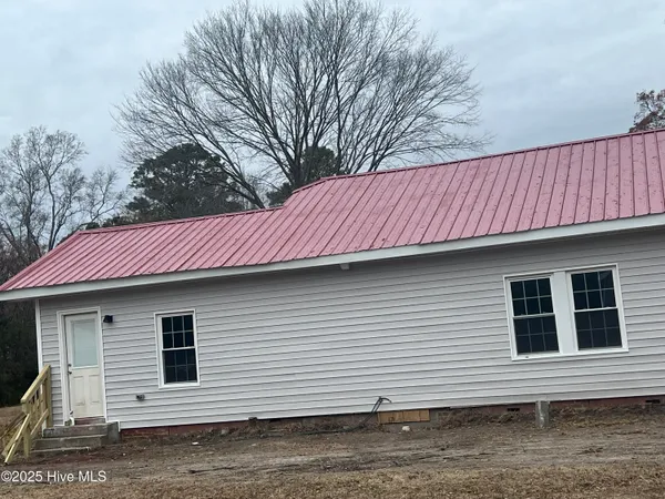 $1,900 | 3741 James Street, Bethel, NC 27812