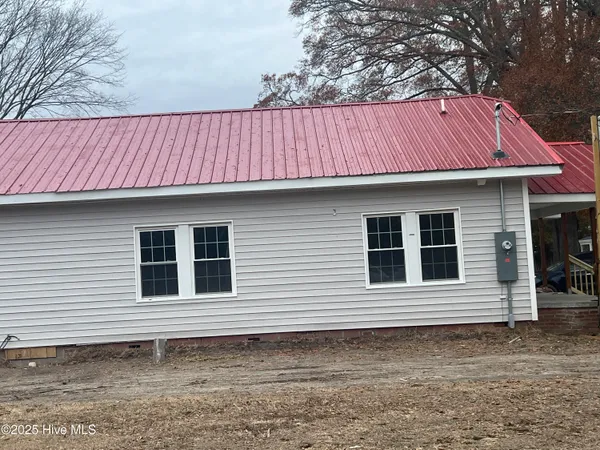 $1,900 | 3741 James Street, Bethel, NC 27812