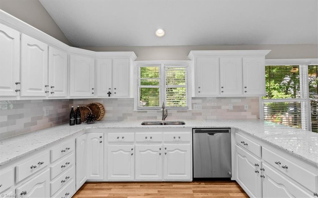 717 Guilford Road Jamestown, NC 27282 - Photo 15 of 50