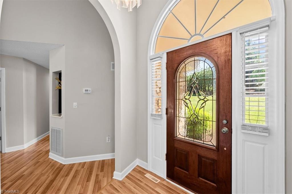 717 Guilford Road Jamestown, NC 27282 - Photo 4 of 50