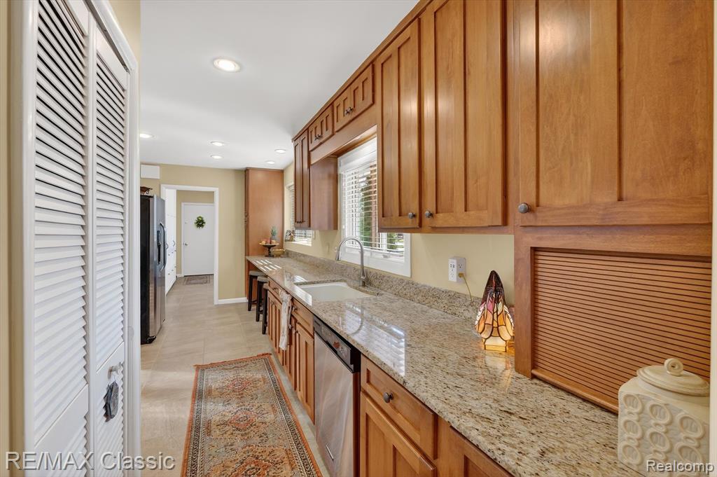 4731 Pickering Road Bloomfield Hills, MI 48301 - Photo 28 of 70 Gallery Image 28