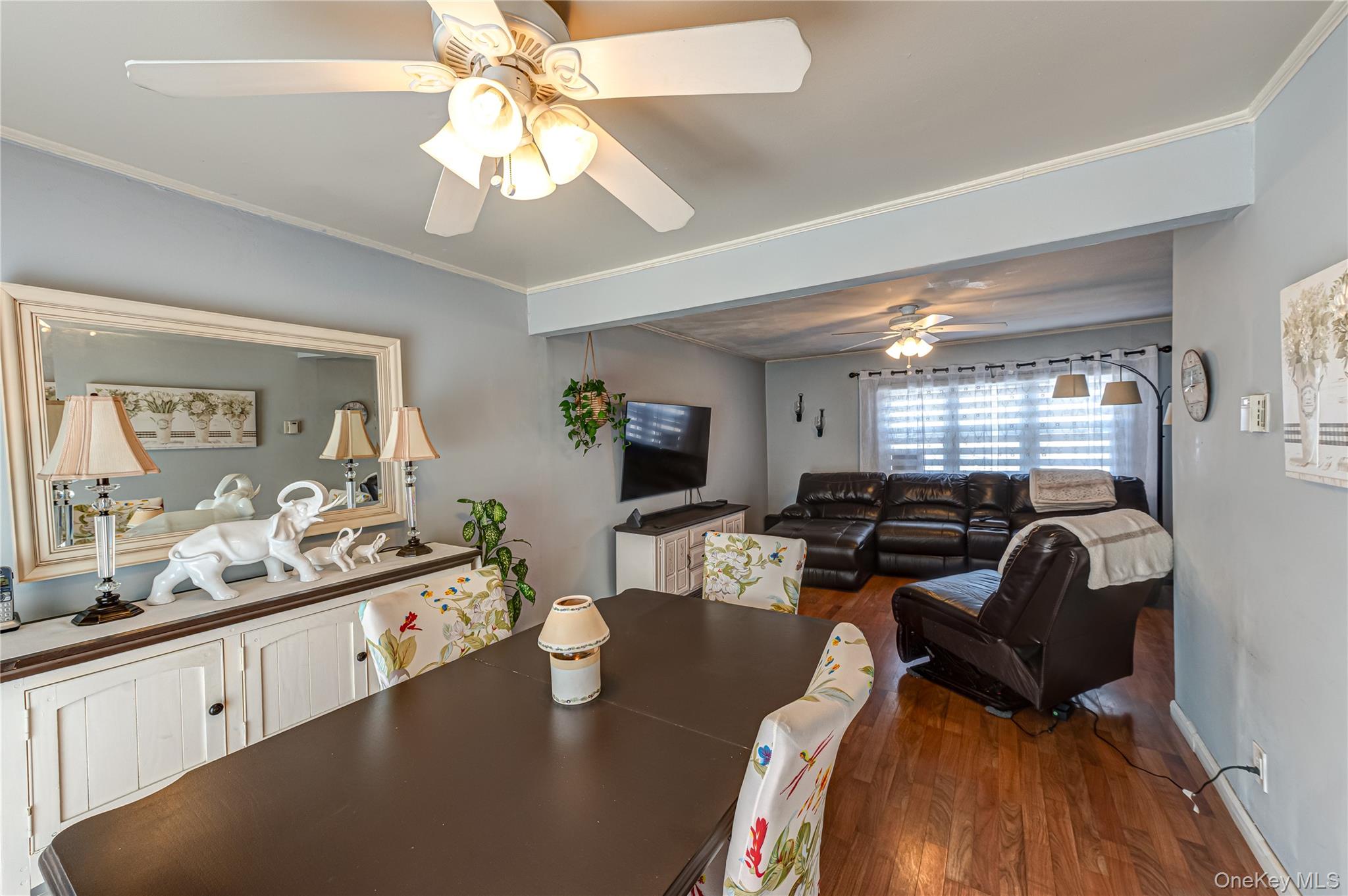 33 Soloff Road Massapequa, NY 11758 - Photo 31 of 42