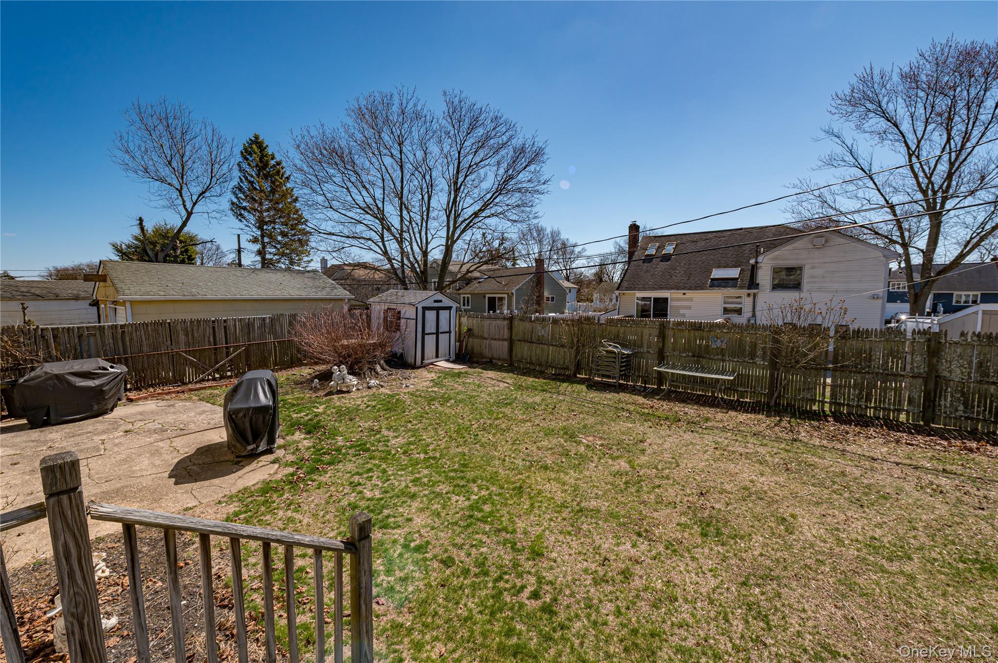 33 Soloff Road Massapequa, NY 11758 - Photo 36 of 42