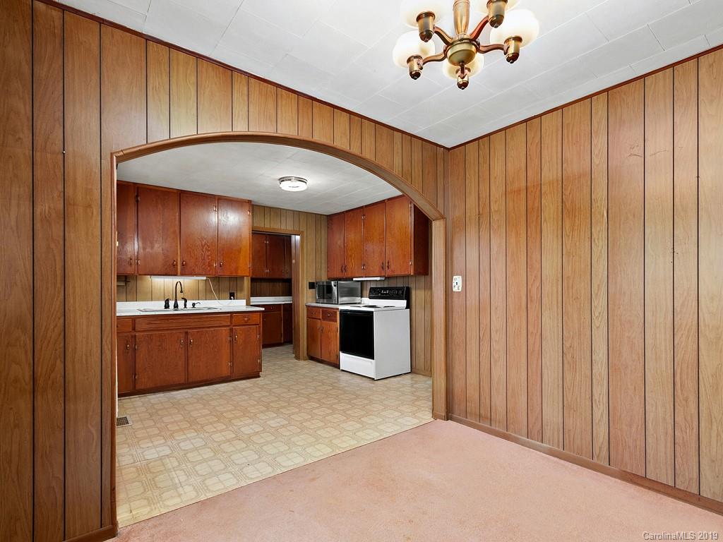 598 Thompson Cove Road Clyde, NC 28721 - Photo 7 of 21