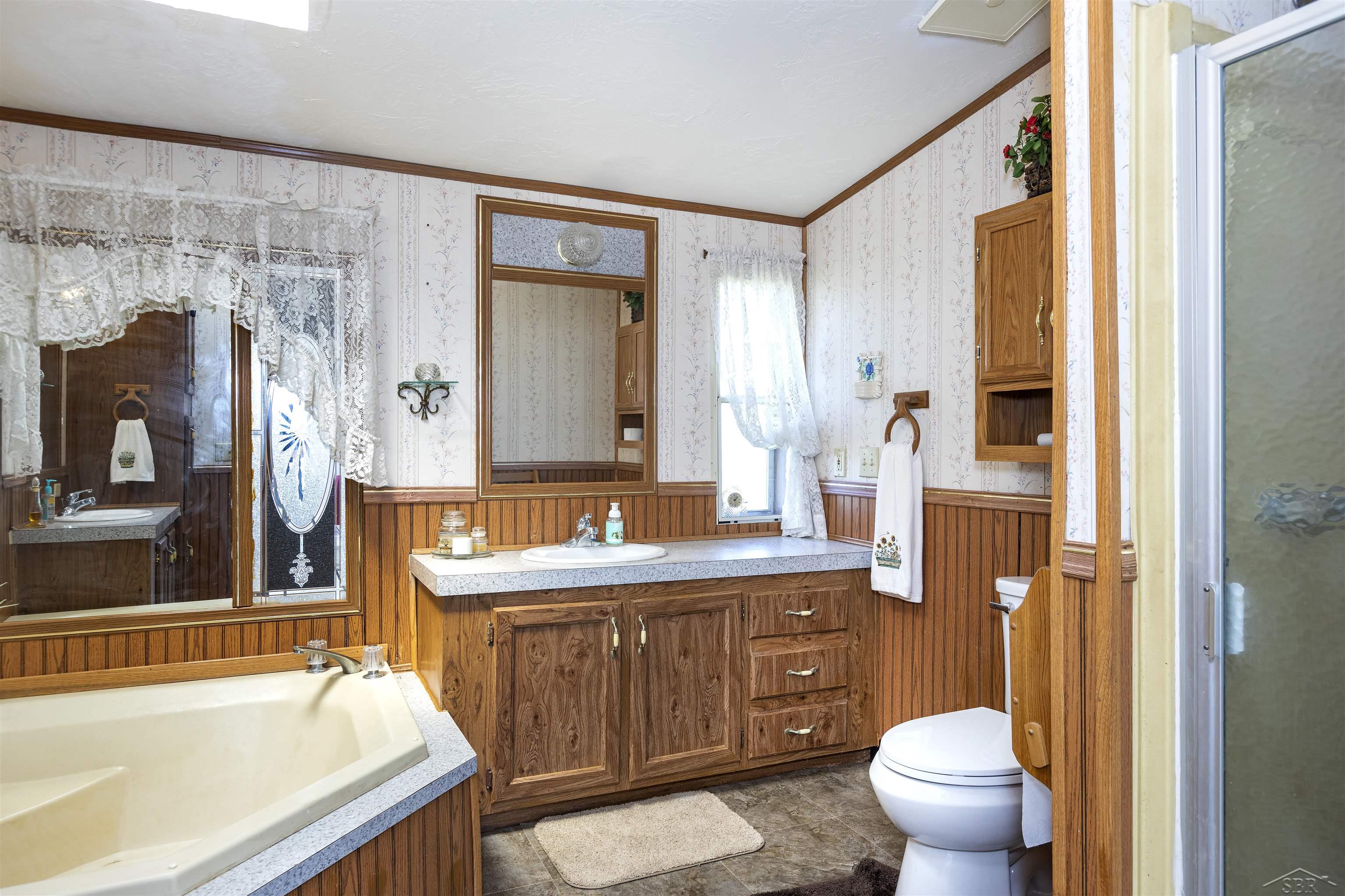 910 South Garfield Road Linwood, MI 48634 - Photo 17 of 54