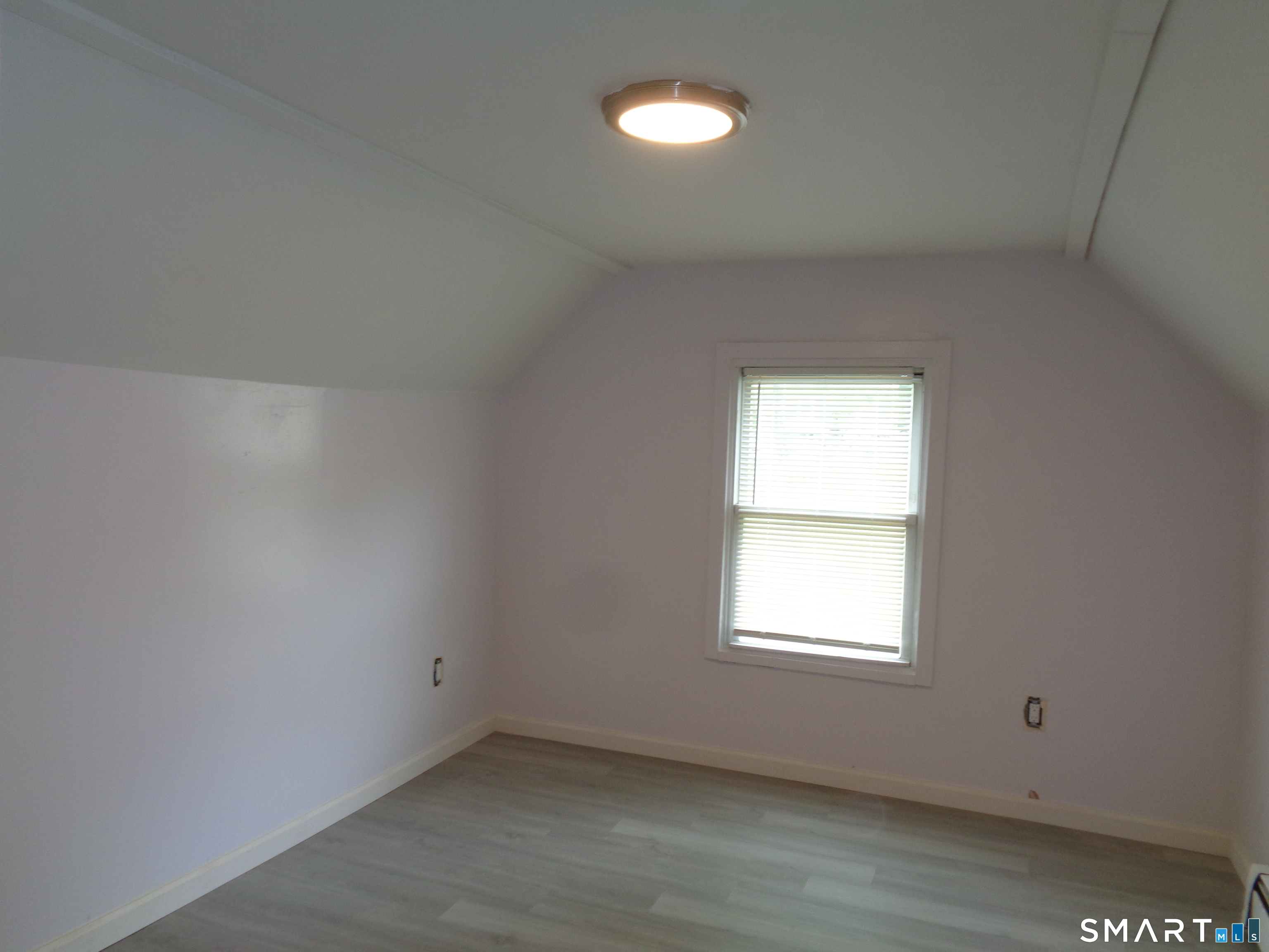 92 Smith Street Derby, CT 06418 - Photo 21 of 27