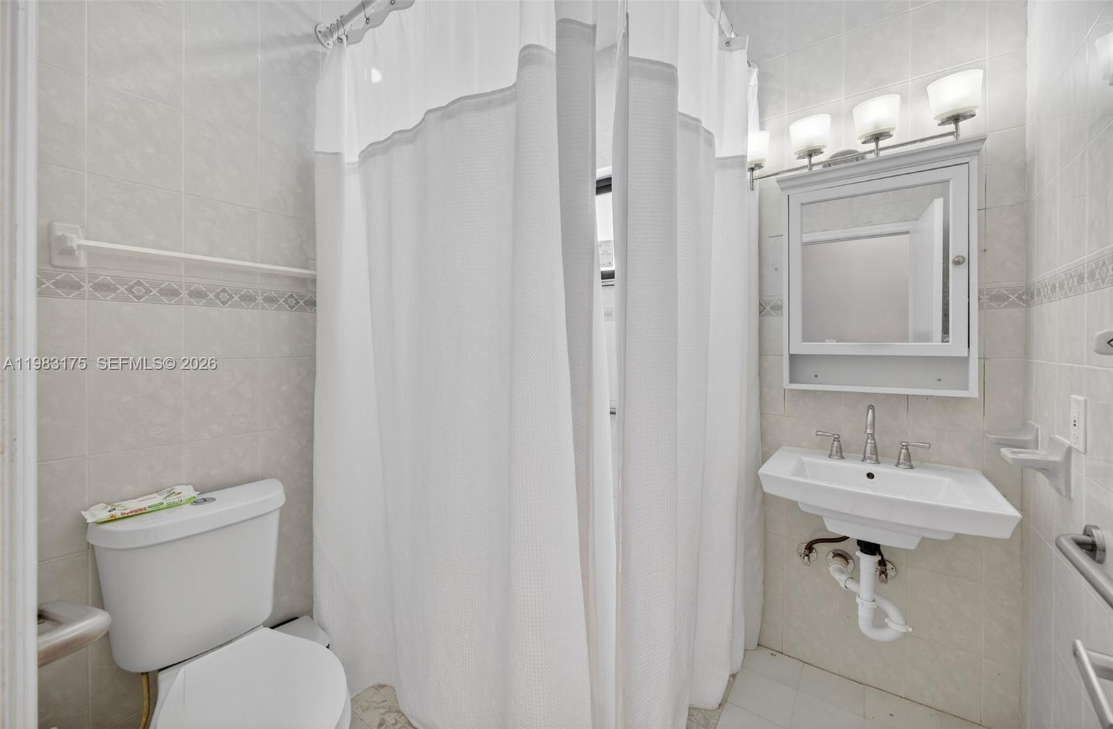 4159 Southwest 85th Avenue Miami, FL 33155 - Photo 33 of 57