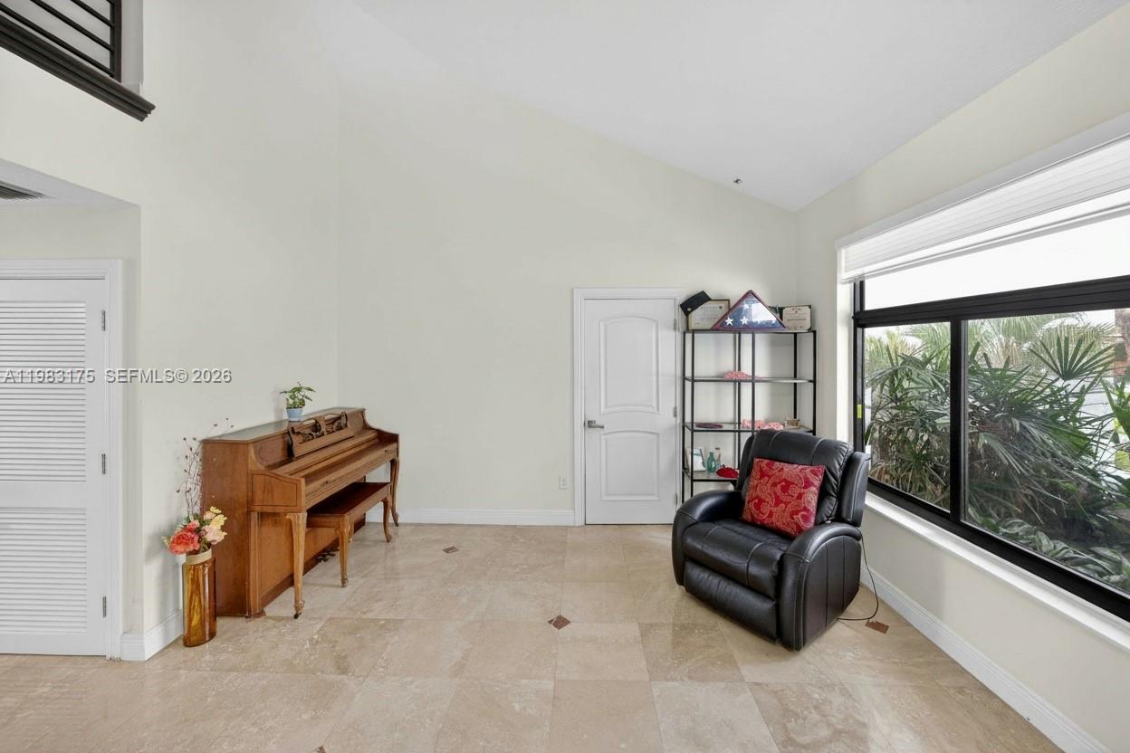 4159 Southwest 85th Avenue Miami, FL 33155 - Photo 9 of 57