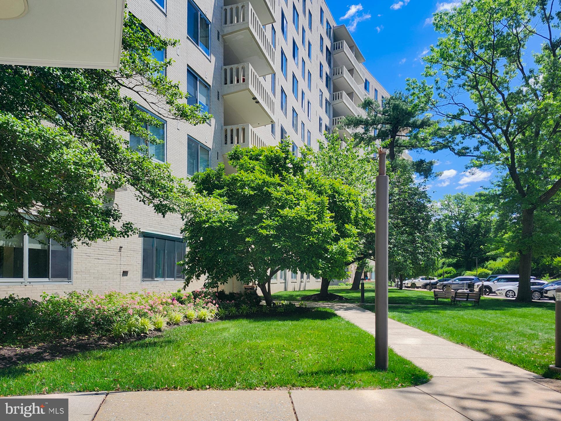 191 Presidential Boulevard, Unit R414 Bala Cynwyd, PA 19004 - Photo 19 of 20 Front
