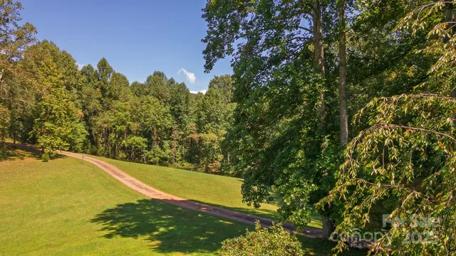 $299,000 | 164 Ledford Drive, Franklin, NC 28734