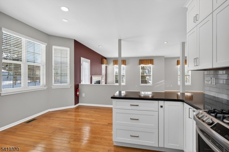 27 Liberty Ridge Road Bernards, NJ 07920 - Photo 5 of 30