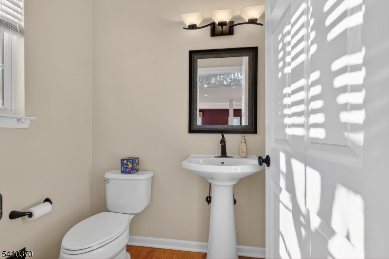 27 Liberty Ridge Road Bernards, NJ 07920 - Photo 9 of 30