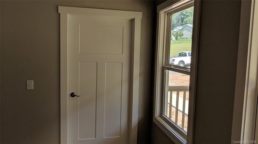 26 Mink Farm Road Leicester, NC 28748 - Photo 7 of 16 Gallery Image 7