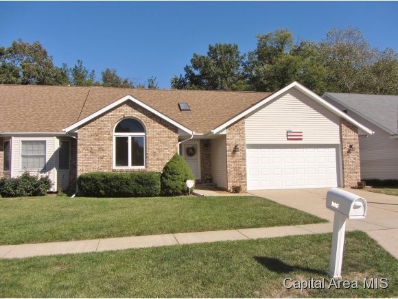 2525 Chapel Hill Road Springfield, IL 62702 - Photo 1 of 12