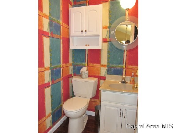 2525 Chapel Hill Road Springfield, IL 62702 - Photo 8 of 12