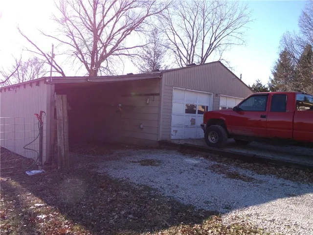 $195,000 | 31766 Horn Circle, Excelsior Springs, MO 64024