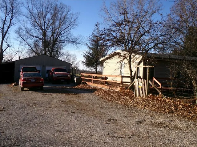 $195,000 | 31766 Horn Circle, Excelsior Springs, MO 64024