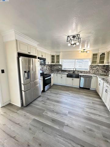 $979,950 | 1725 96th Avenue, Oakland, CA 94603