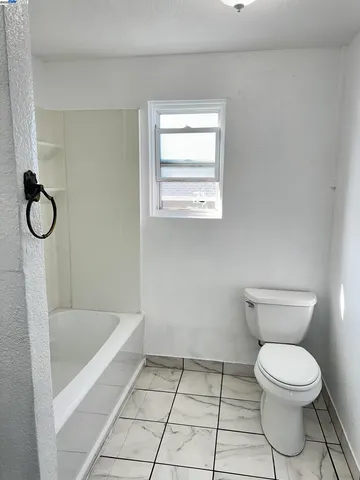 $979,950 | 1725 96th Avenue, Oakland, CA 94603