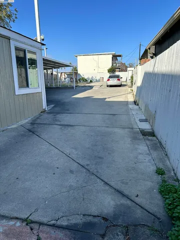 $979,950 | 1725 96th Avenue, Oakland, CA 94603