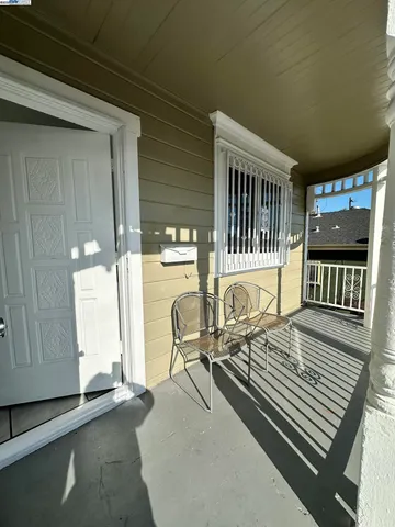 $979,950 | 1725 96th Avenue, Oakland, CA 94603