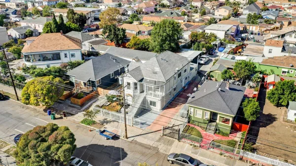 $949,950 | 1725 96th Avenue, Oakland, CA 94603