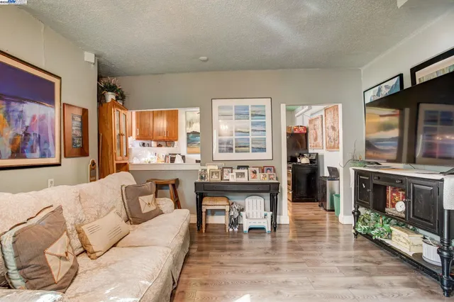 $979,950 | 1725 96th Avenue, Oakland, CA 94603