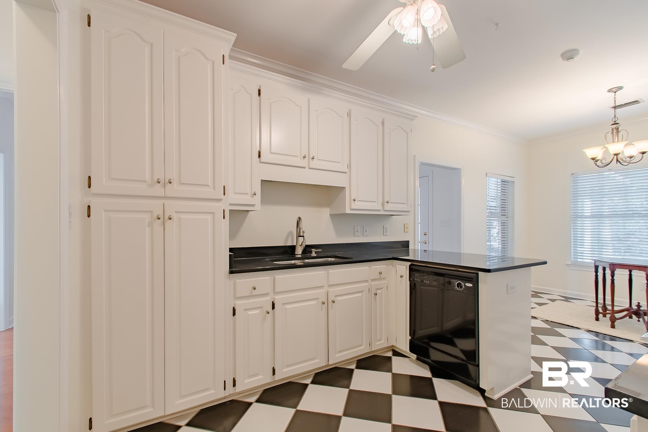 167 Hawthorne Circle Fairhope, AL 36532 - Photo 13 of 32 Kitchen View 2