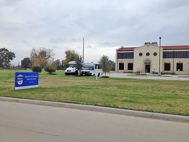 $2,600 | 4407 Greenleaf Drive, Spring, TX 77389