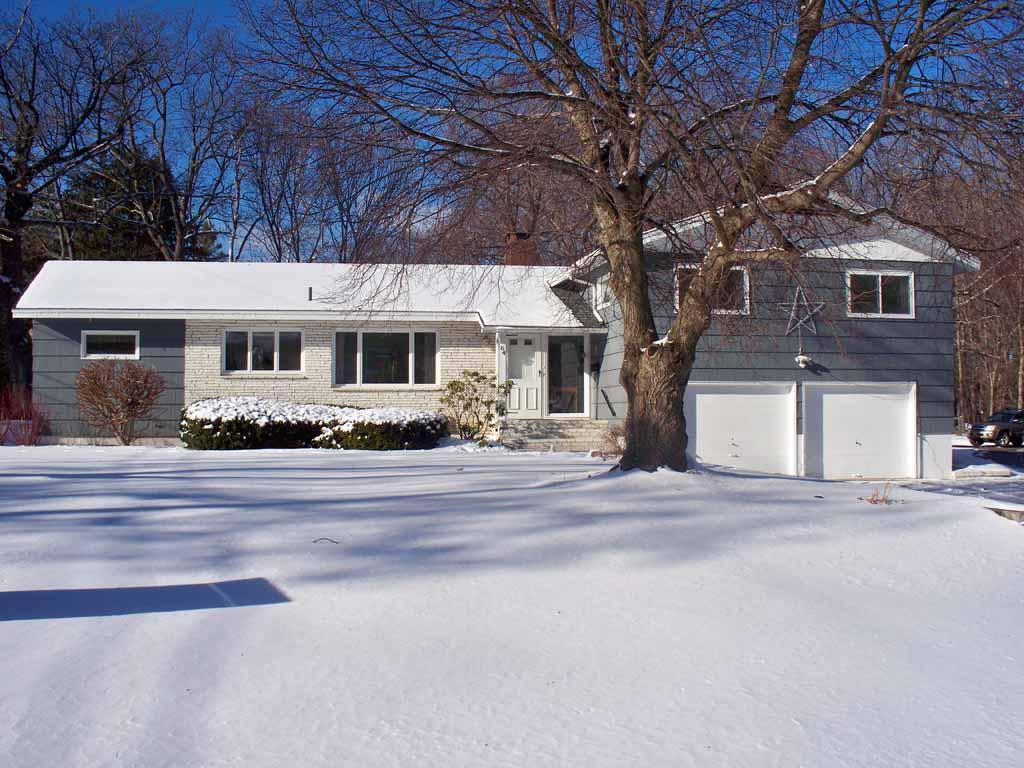 64 Warner Avenue Proctor, VT 05765 - Photo 1 of 36 Gallery Image 1