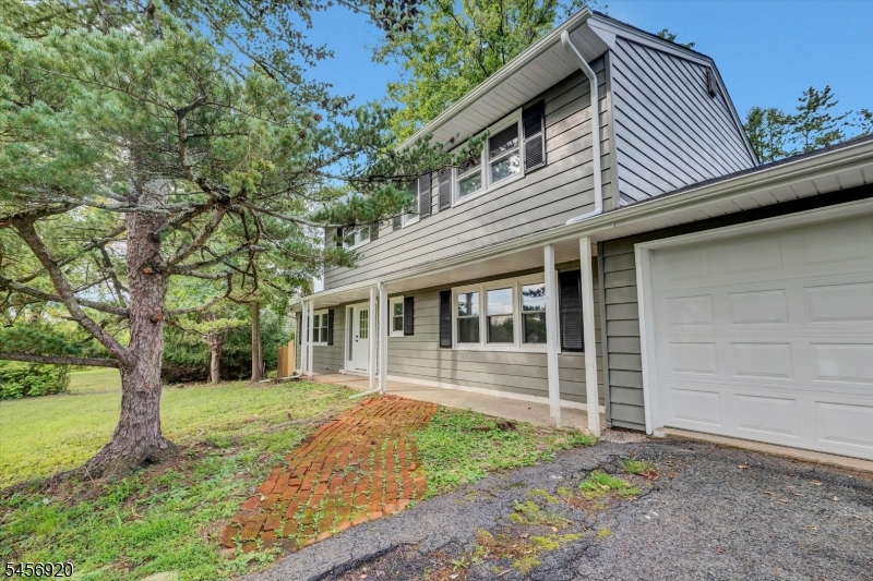 6 Mitchell Road Parsippany, NJ 07054 - Photo 4 of 29 Gallery Image 4