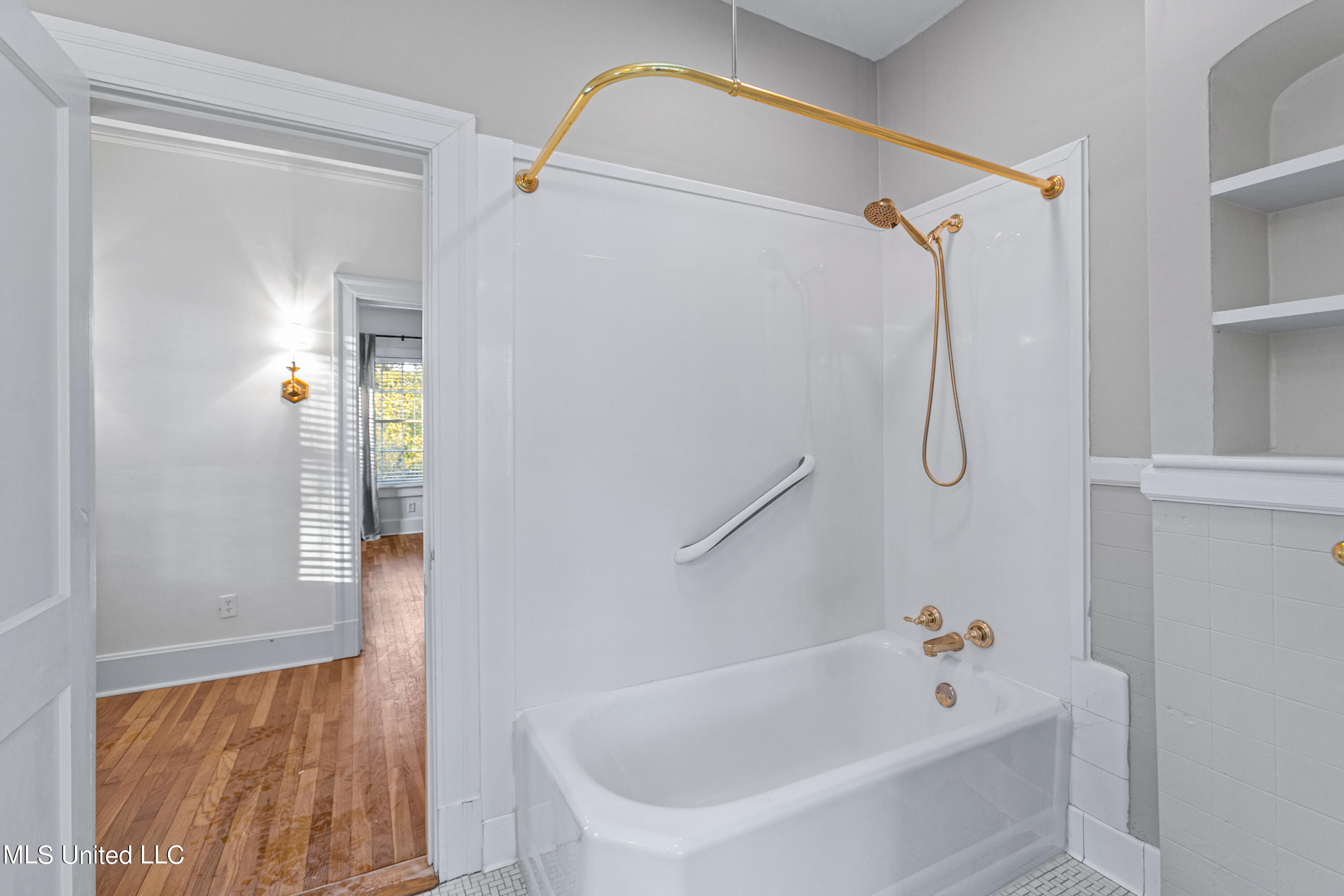 263 Ridge Drive Jackson, MS 39216 - Photo 23 of 35 263 Ridge St-25