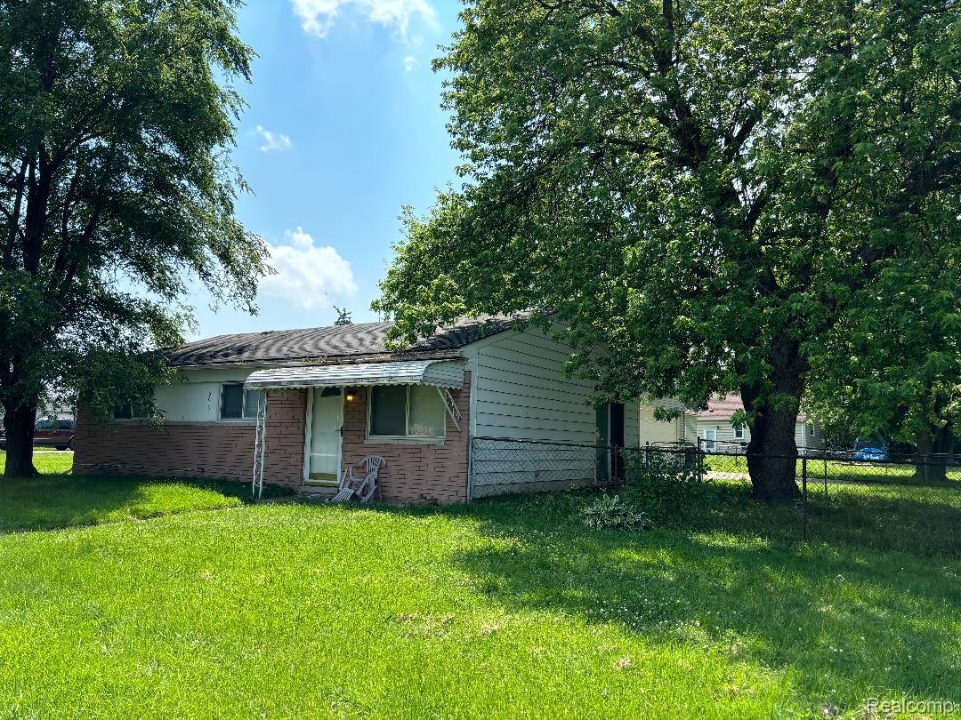 6810 Beech Daly Road Taylor, MI 48180 - Photo 1 of 9 Gallery Image 1